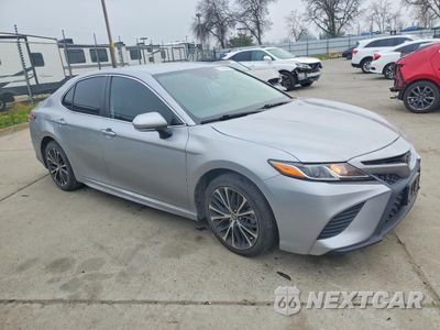 Czwarte zdjęcie samochodu z boku: 2020 TOYOTA CAMRY SE VIN:4T1M11AK3LU985228 - miniatura