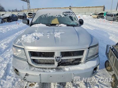 Piąte zdjęcie samochodu w środku: 2011 DODGE DAKOTA SLT VIN:1D7RE3GK9BS662903 - miniatura