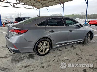 Trzecie zdjęcie samochodu z tyłu: 2018 HYUNDAI SONATA SPORT VIN:5NPE34AF3JH709789 - miniatura
