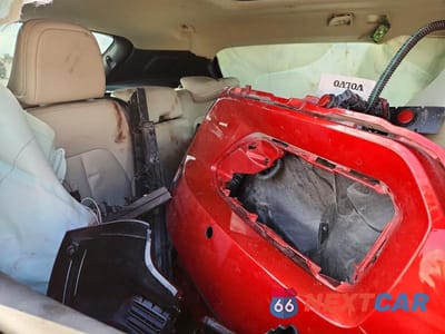 Zdjęcie 11 z 13 samochodu: 2019 VOLVO XC40 T5 MOMENTUM VIN:YV4162UK3K2146780 - miniatura