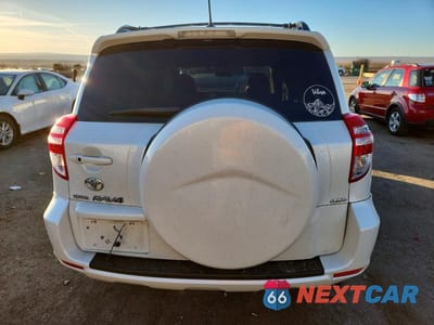 Zdjęcie 6 z 13 samochodu: 2009 TOYOTA RAV4 LIMITED VIN:JTMBK31VX95081670 - miniatura
