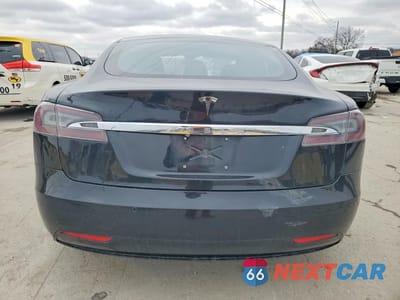 Zdjęcie 6 z 11 samochodu: 2016 TESLA MODEL S VIN:5YJSA1E23GF159502 - miniatura