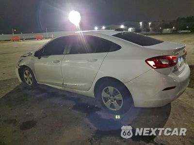 Drugie zdjęcie samochodu z przodu: 2018 CHEVROLET CRUZE LS VIN:1G1BC5SM9J7202317 - miniatura
