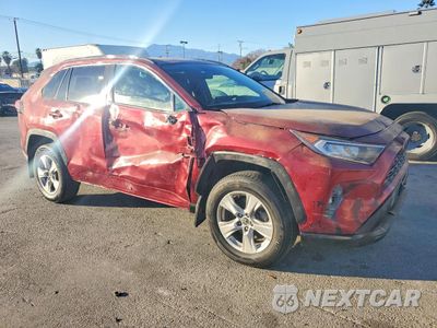 Czwarte zdjęcie samochodu z boku: 2020 TOYOTA RAV4 XLE VIN:2T3P1RFV3LW094412 - miniatura