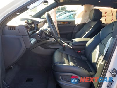 Zdjęcie 7 z 14 samochodu: 2025 PORSCHE CAYENNE GTS VIN:WP1AG2AY8SDA24413 - miniatura