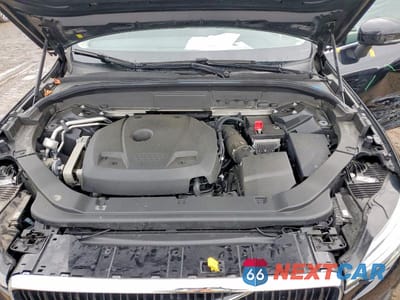 Zdjęcie 12 z 12 samochodu: 2020 VOLVO XC60 T6 MOMENTUM VIN:LYVA22RK9LB528416 - miniatura