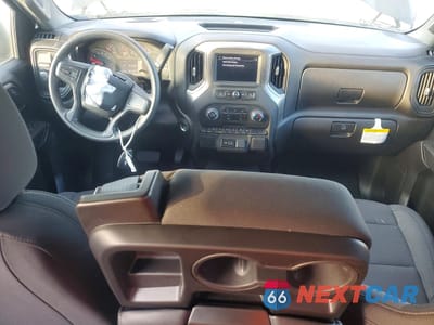 Zdjęcie 8 z 12 samochodu: 2025 CHEV SILVERADO C1500 CUSTOM VIN:1GCPABEK7SZ299762 - miniatura