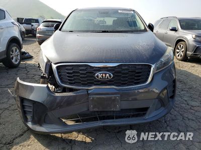 Piąte zdjęcie samochodu w środku: 2019 KIA SORENTO LX VIN:5XYPGDA50KG486169 - miniatura