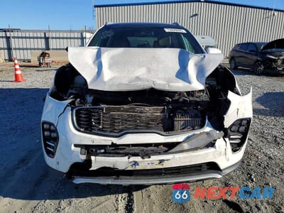 Piąte zdjęcie samochodu w środku: 2017 KIA SPORTAGE VIN:KNDPR3A60H7223506 - miniatura