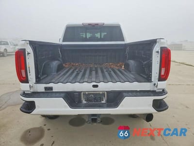 Zdjęcie 6 z 12 samochodu: 2022 GMC SIERRA K2500 DENALI VIN:1GT49REY9NF324711 - miniatura