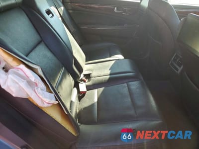 Zdjęcie 10 z 11 samochodu: 2015 HYUNDAI EQUUS SIGNATURE VIN:KMHGH4JH5FU096837 - miniatura
