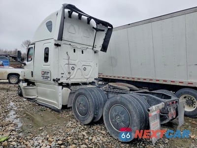 Trzecie zdjęcie samochodu z tyłu: 2025 FREIGHTLINER CASCADIA 126 SEMI TRUCK VIN:3AKJHHDR9SSWH0886 - miniatura