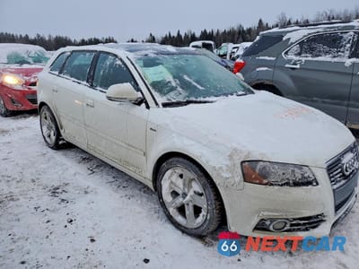 Czwarte zdjęcie samochodu z boku: 2010 AUDI A3 PREMIUM VIN:WAUDFCFM4AA097627 - miniatura