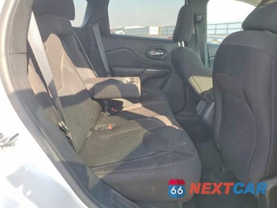 Zdjęcie 11 z 13 samochodu: 2019 JEEP CHEROKEE LATITUDE VIN:1C4PJLCX9KD318944 - miniatura