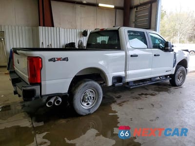 Trzecie zdjęcie samochodu z tyłu: 2023 FORD F250 SUPER DUTY SUPER DUTY VIN:1FT7W2BT5PEE05543 - miniatura