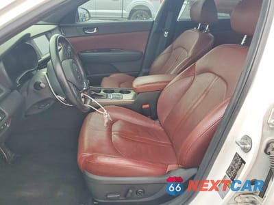 Zdjęcie 7 z 12 samochodu: 2017 KIA OPTIMA VIN:5XXGW4L25HG125877 - miniatura