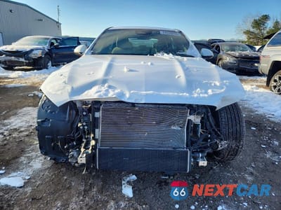 Piąte zdjęcie samochodu w środku: 2024 MERCEDES-BENZ C 300 4MATIC VIN:W1KAF4HBXRR219398 - miniatura