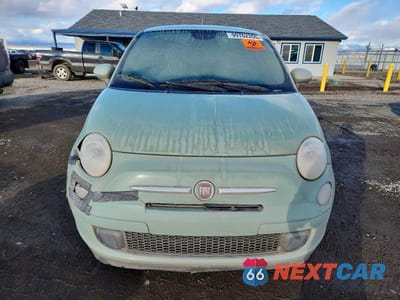 Piąte zdjęcie samochodu w środku: 2015 FIAT 500 POP VIN:3C3CFFAR2FT507929 - miniatura