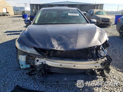 Piąte zdjęcie samochodu w środku: 2018 TOYOTA CAMRY L VIN:4T1B11HK5JU616087 - miniatura
