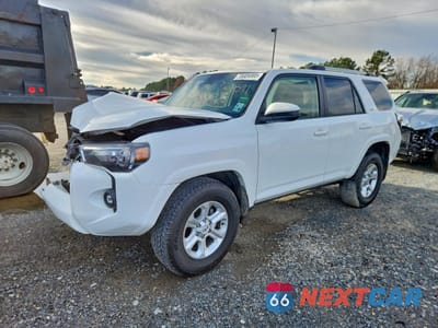2024 TOYOTA 4RUNNER SR5 JTEEU5JR7R5312591 - główne zdjęcie licytacji z USA - miniatura