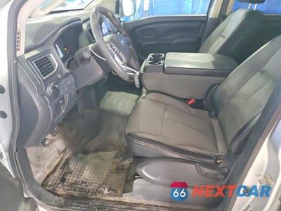 Zdjęcie 7 z 12 samochodu: 2017 NISSAN TITAN S VIN:1N6AA1EK7HN517468 - miniatura