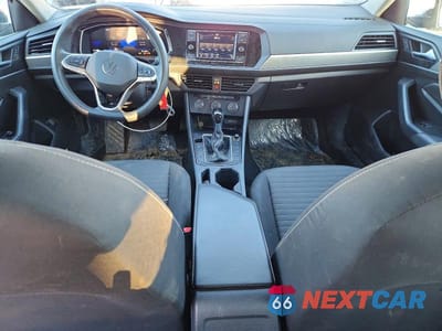 Zdjęcie 8 z 11 samochodu: 2024 VOLKSWAGEN JETTA S VIN:3VW5M7BU3RM051101 - miniatura