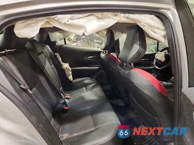 Zdjęcie 10 z 12 samochodu: 2024 TOYOTA PRIUS PRIME VIN:JTDACACU7R3036084 - miniatura