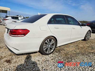 Trzecie zdjęcie samochodu z tyłu: 2016 MERCEDES-BENZ E 350 VIN:WDDHF5KB0GB273215 - miniatura
