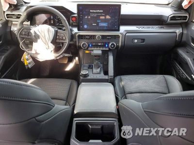 Zdjęcie 8 z 11 samochodu: 2024 TOYOTA TACOMA DOUBLE CAB VIN:3TMLB5JN7RM066778 - miniatura