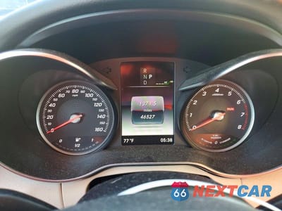 Zdjęcie 9 z 11 samochodu: 2018 MERCEDES-BENZ C 350E VIN:55SWF4HB0JU258414 - miniatura