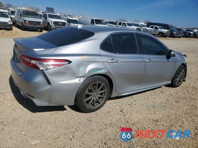 Trzecie zdjęcie samochodu z tyłu: 2020 TOYOTA CAMRY SE VIN:4T1G11AKXLU942969 - miniatura