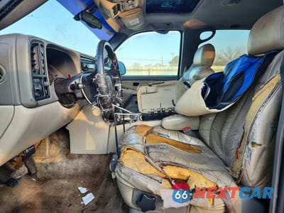 Zdjęcie 7 z 13 samochodu: 2002 CHEVROLET SUBURBAN K1500 VIN:3GNFK16Z32G187210 - miniatura