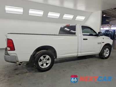 Trzecie zdjęcie samochodu z tyłu: 2016 RAM 1500 ST VIN:3C6JR6DM3GG390311 - miniatura