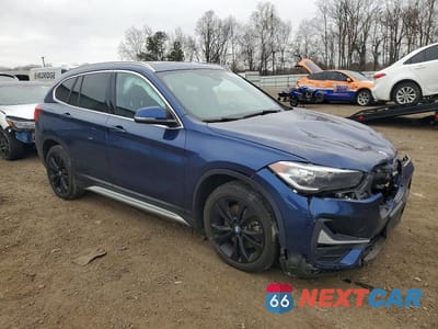 Czwarte zdjęcie samochodu z boku: 2020 BMW X1 XDRIVE28I VIN:WBXJG9C00L5P69530 - miniatura