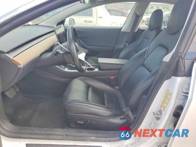 Zdjęcie 7 z 11 samochodu: 2019 TESLA MODEL 3 VIN:5YJ3E1EA1KF401681 - miniatura