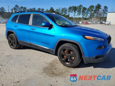 Czwarte zdjęcie samochodu z boku: 2018 JEEP CHEROKEE LATITUDE VIN:1C4PJLCB6JD544801 - miniatura