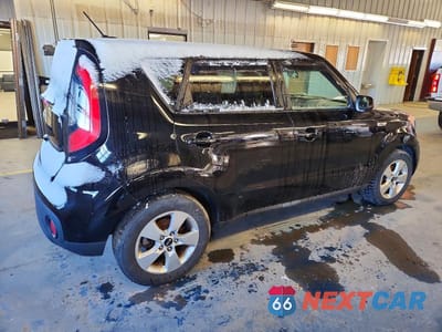 Trzecie zdjęcie samochodu z tyłu: 2017 KIA SOUL VIN:KNDJN2A21H7885412 - miniatura