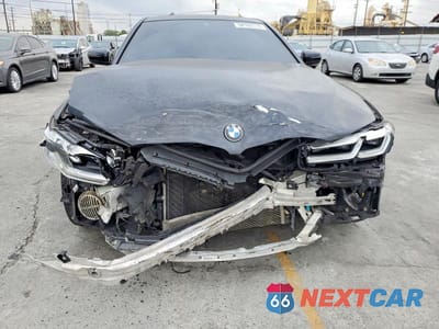 Piąte zdjęcie samochodu w środku: 2021 BMW 530 XI VIN:WBA13BJ09MCF96154 - miniatura