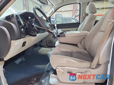 Zdjęcie 7 z 13 samochodu: 2010 CHEVROLET SILVERADO K2500 HEAVY DUTY LT VIN:1GC4KXBG3AF137480 - miniatura