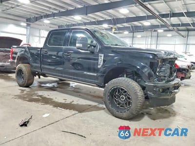 Czwarte zdjęcie samochodu z boku: 2017 FORD F350 SUPER DUTY VIN:1FT8W3BT0HED09119 - miniatura