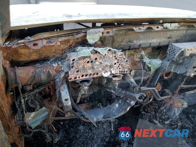 Zdjęcie 9 z 12 samochodu: 2003 TOYOTA SEQUOIA SR5 VIN:5TDZT34A03S189575 - miniatura