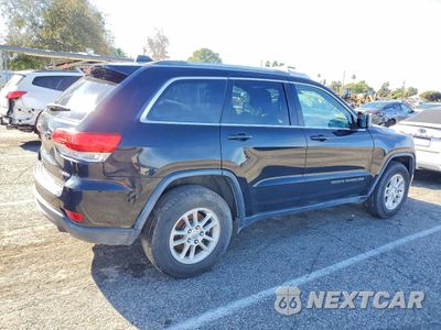 Trzecie zdjęcie samochodu z tyłu: 2018 JEEP GRAND CHEROKEE LAREDO VIN:1C4RJEAG5JC301022 - miniatura