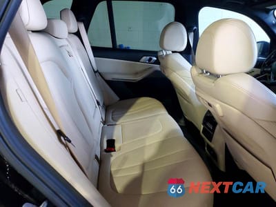 Zdjęcie 10 z 11 samochodu: 2019 BMW X5 XDRIVE40I VIN:5UXCR6C56KLL02938 - miniatura