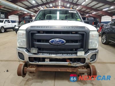 Piąte zdjęcie samochodu w środku: 2011 FORD F350 SUPER DUTY VIN:1FD8X3B62BEB59296 - miniatura