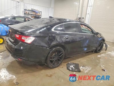 Trzecie zdjęcie samochodu z tyłu: 2017 CHEVROLET MALIBU PREMIER VIN:1G1ZH5SX0HF186177 - miniatura