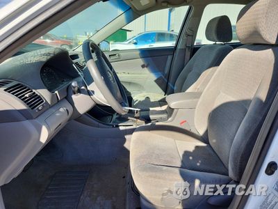 Zdjęcie 7 z 13 samochodu: 2002 TOYOTA CAMRY LE VIN:4T1BE32K02U023165 - miniatura