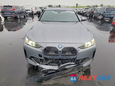 Piąte zdjęcie samochodu w środku: 2025 BMW I4 EDRIVE 40 VIN:WBY23HD02SFU56766 - miniatura