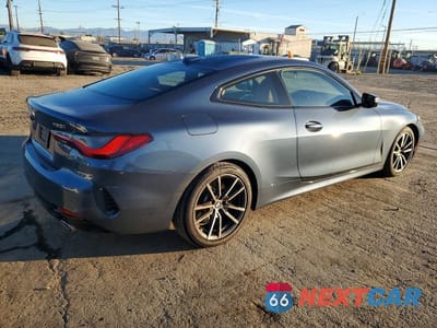 Trzecie zdjęcie samochodu z tyłu: 2022 BMW 430I VIN:WBA53AP02NCK01667 - miniatura