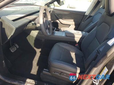 Zdjęcie 7 z 13 samochodu: 2026 TESLA MODEL Y VIN:7SAYGDEE5TA611609 - miniatura