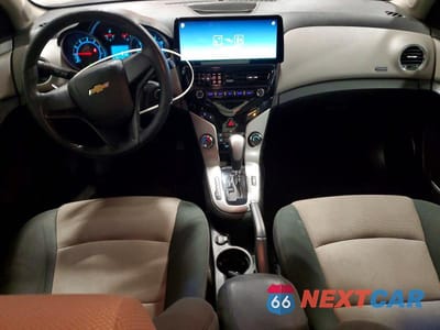 Zdjęcie 8 z 12 samochodu: 2012 CHEVROLET CRUZE LS VIN:1G1PC5SH1C7178364 - miniatura